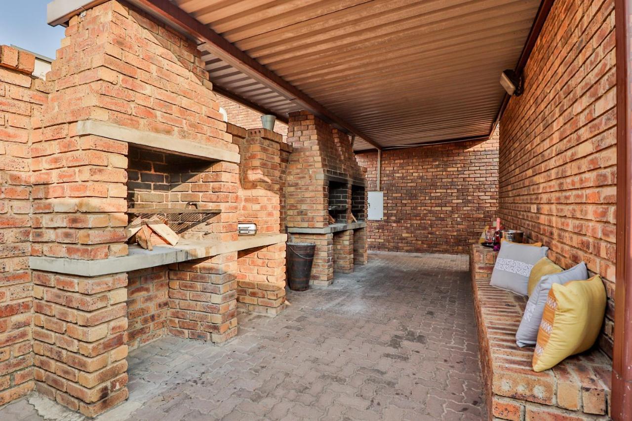 Rudman Townhouses - Family Apartment Boksburg Exterior foto