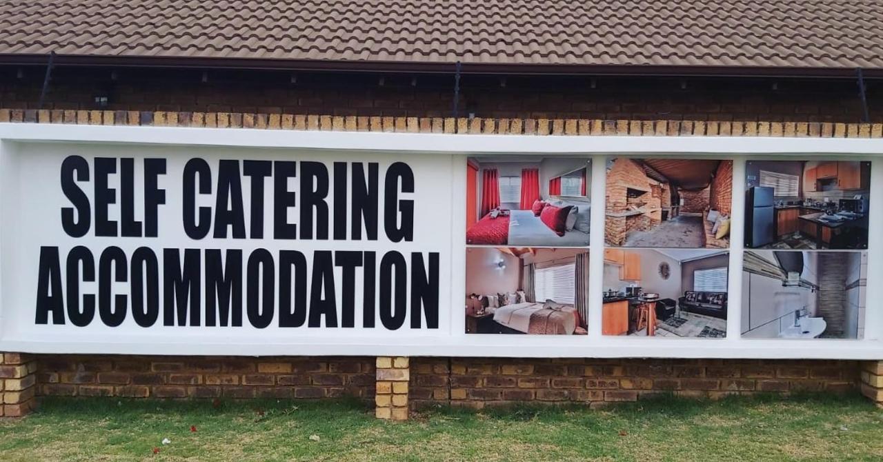 Rudman Townhouses - Family Apartment Boksburg Exterior foto